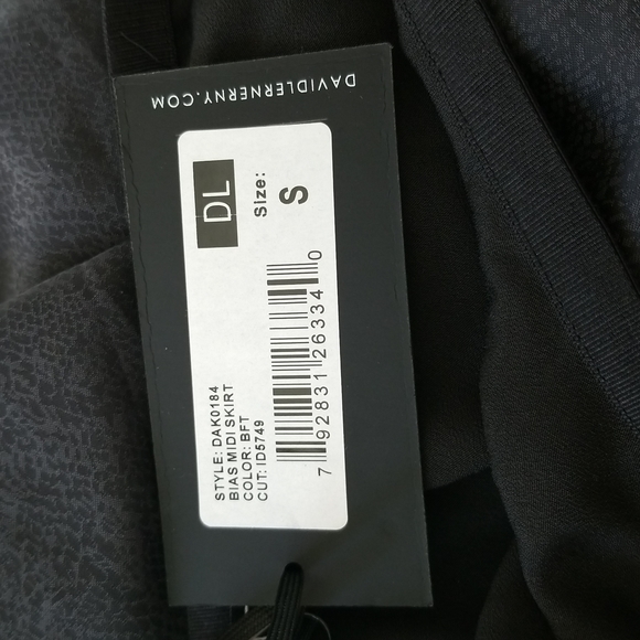 David Lerner Skirt - Picture 8 of 9